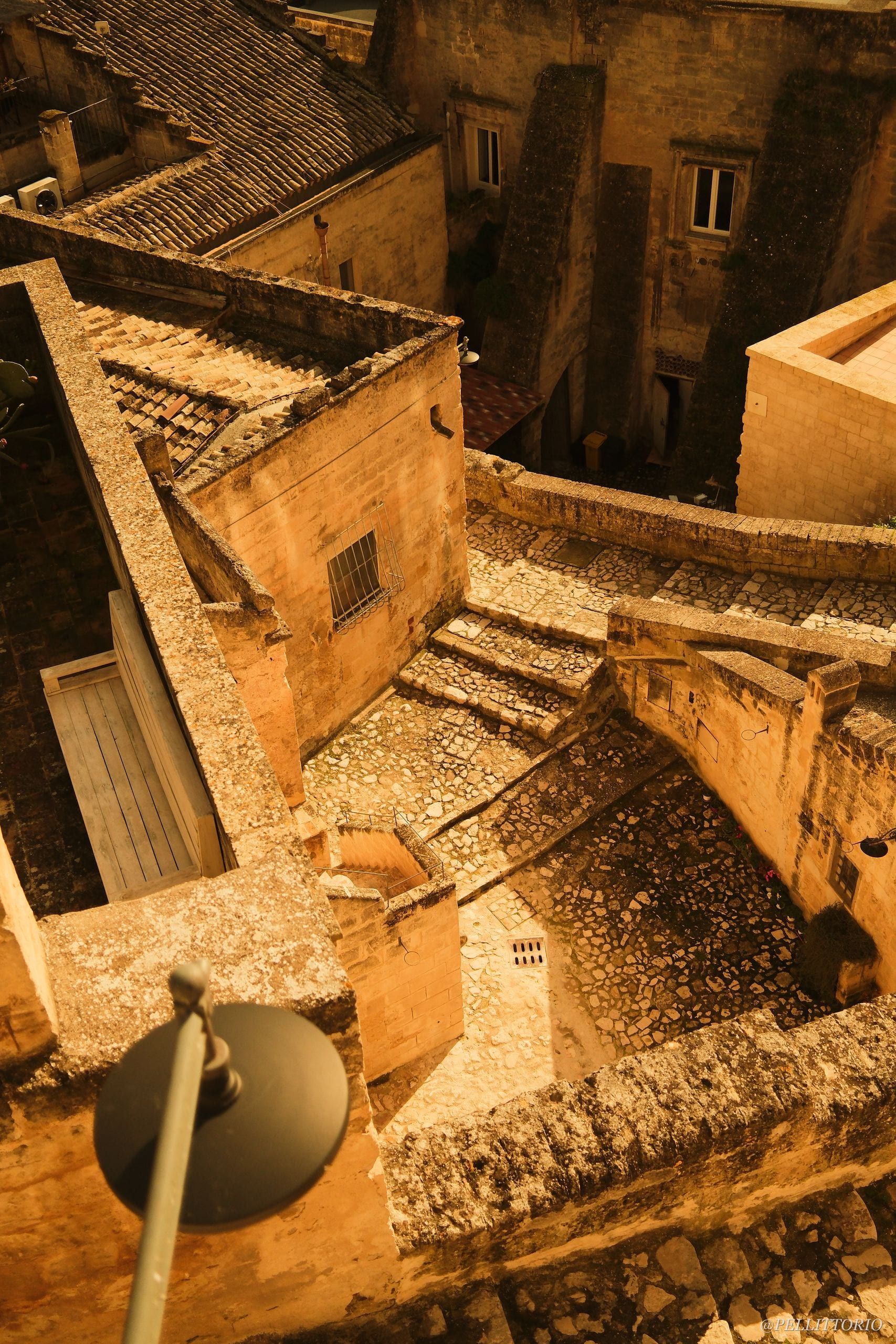 Primo piano dei tetti in pietra di Matera